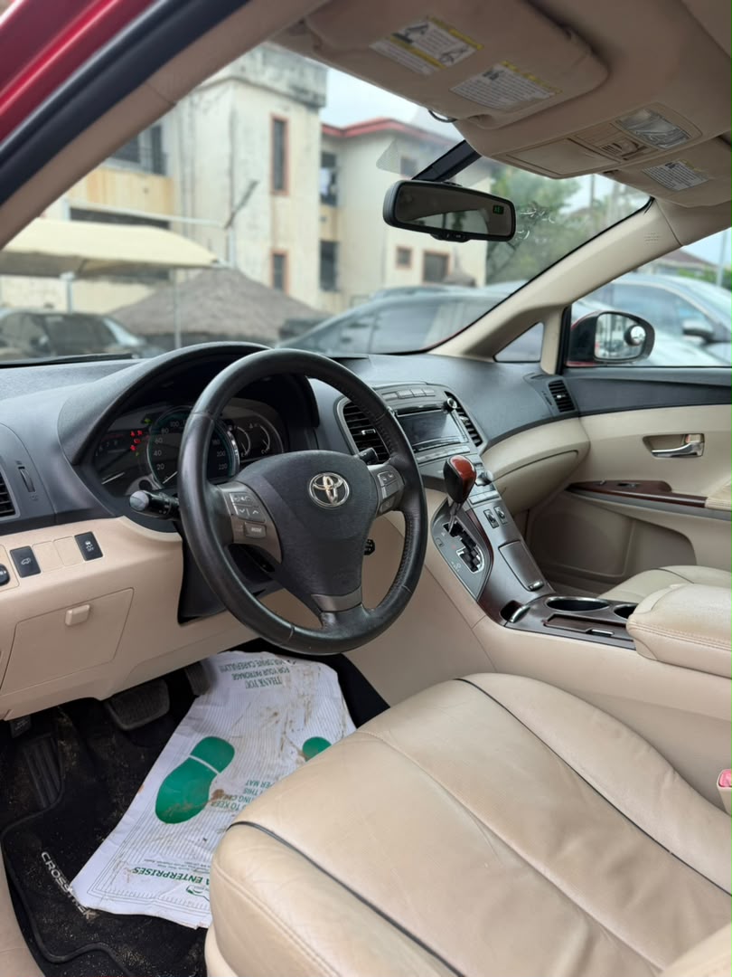 
								CLEAN FOREIGN USED 2010 TOYOTA VENZA  PRICE: 18M full									