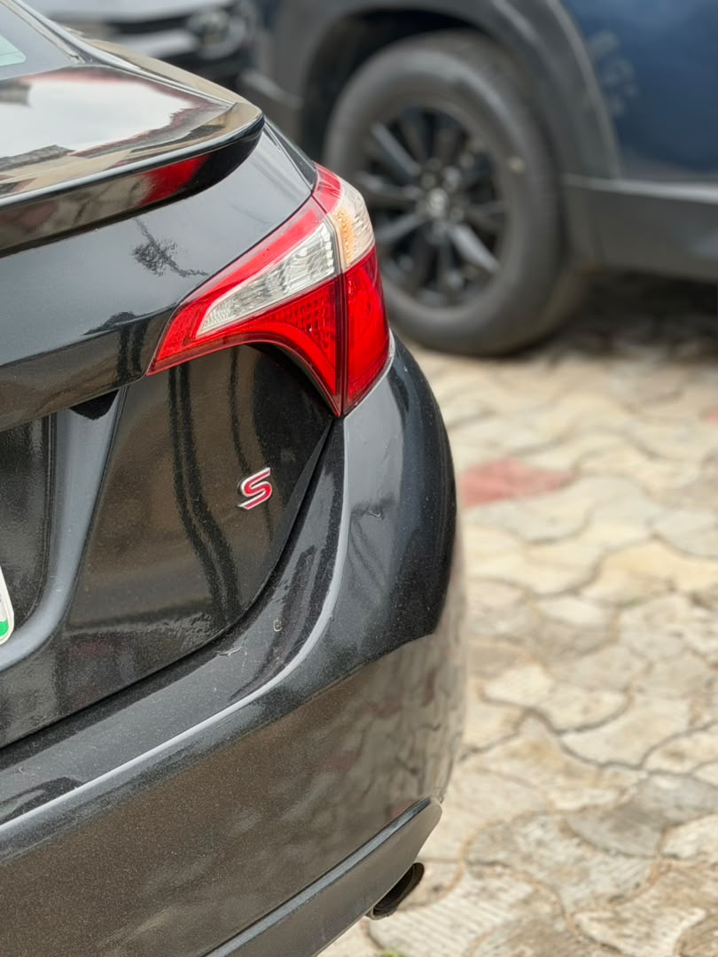 
								BELGIUM GRADE 2016 TOYOTA COROLLA SPORT IN PRISTINE CONDITION  PRICE: 10.5M NET full									