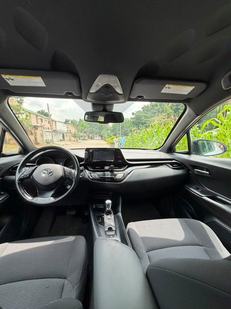 
								SUPER DISTRESS SALES FOREIGN USED 2018 TOYOTA CH-R   ORIGINAL DUTY 📃  PRICE: 16M💰  ABUJA DEAL📍  NATIONWIDE DELIVERY full									