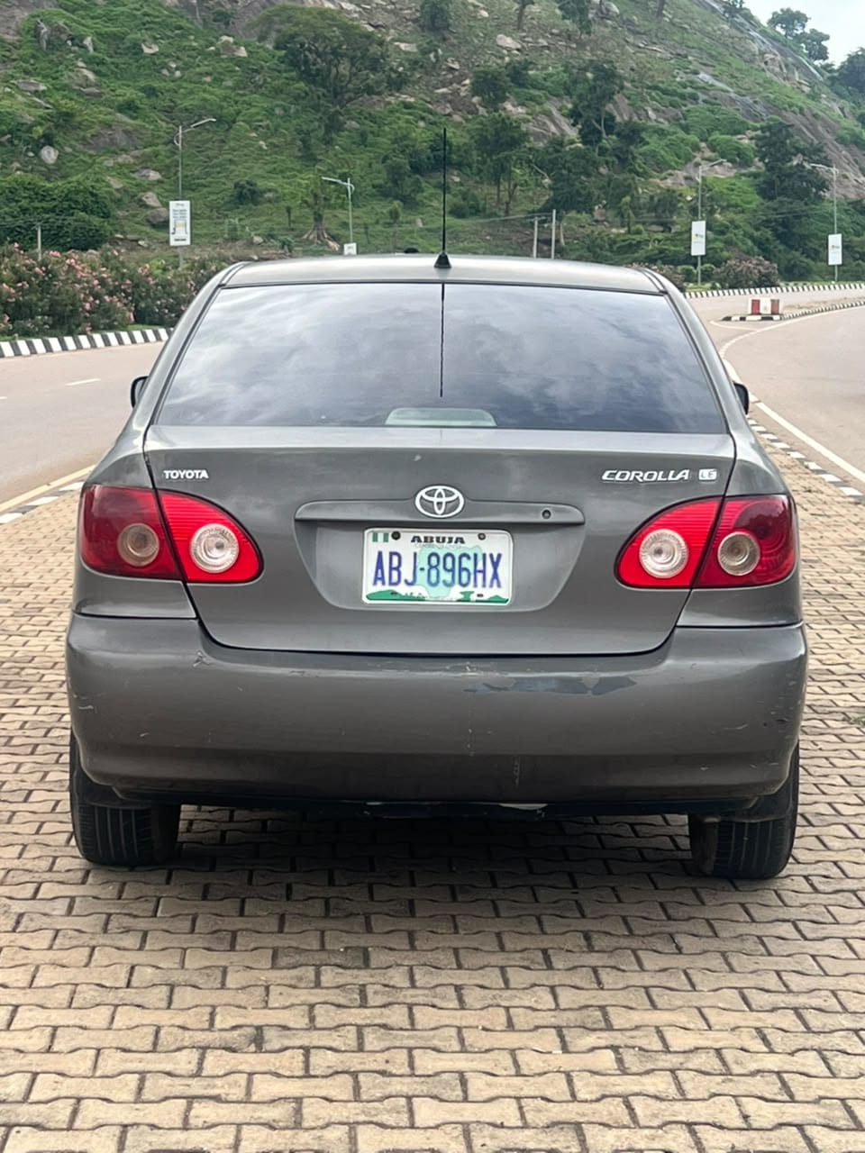 
								BELGIUM STANDERD TOYOTA COROLLA 2006 MODEL USED TEMOSTART INTACT INDOMI INTACT, FACTRY FOLLOW COME AC UNTEMPERD ENGINE AND GEAR GOING FOR 6.1m ABUJA DEAL full									