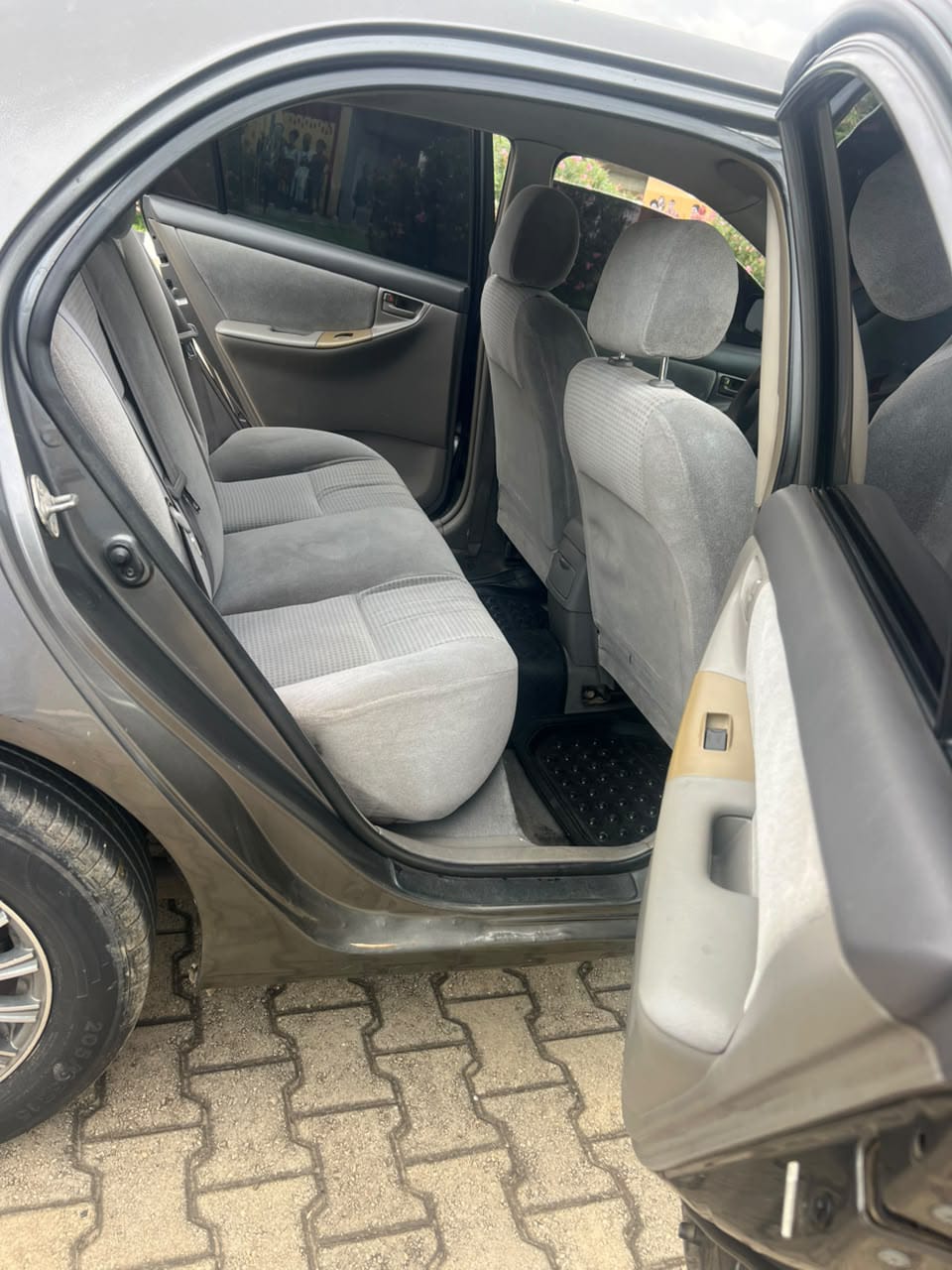 
								BELGIUM STANDERD TOYOTA COROLLA 2006 MODEL USED TEMOSTART INTACT INDOMI INTACT, FACTRY FOLLOW COME AC UNTEMPERD ENGINE AND GEAR GOING FOR 6.1m ABUJA DEAL full									