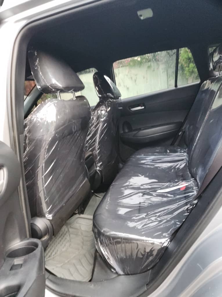 
								FOREIGN USED TOYOTA CROSS 2023 MODEL WITH FACTORY FITTED BACK VIEW CAMERA. 38M full									