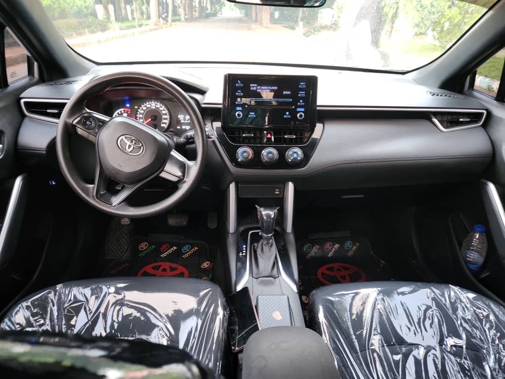 
								FOREIGN USED TOYOTA CROSS 2023 MODEL WITH FACTORY FITTED BACK VIEW CAMERA. 38M full									