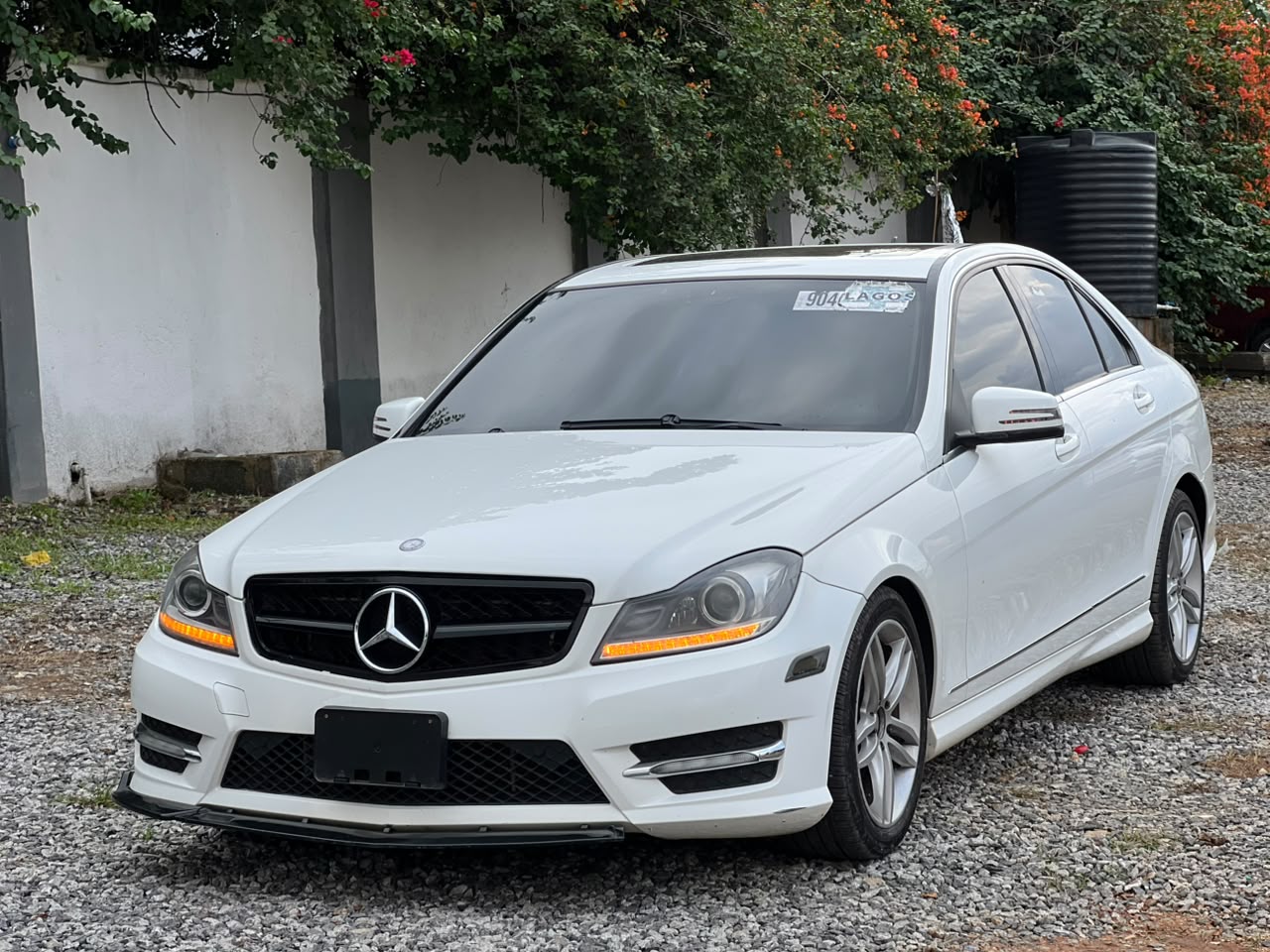 
								2013 C300  Direct Belgium 🇧🇪  Buy and drive 📍Abuja 💰13.5M full									