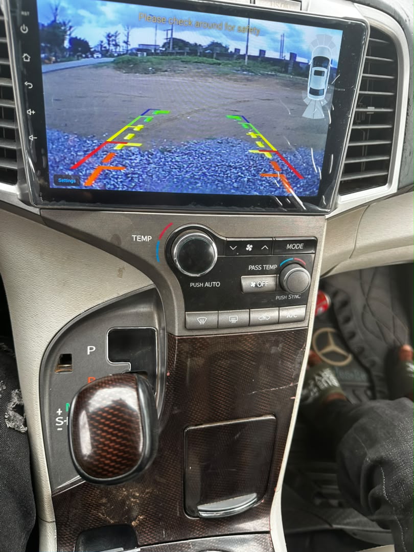 
								Giveaway Deal‼️‼️‼️ Carefully Used V6 2011/12 Toyota Venza (AWD) car is in pristine condition (Reverse Cam, Keyless, Power Boot, Android Screen & More) with duty going for just 12.2m with our sambo with me Lugbe Abuja📍 ZERO CHAIN DEAL full									