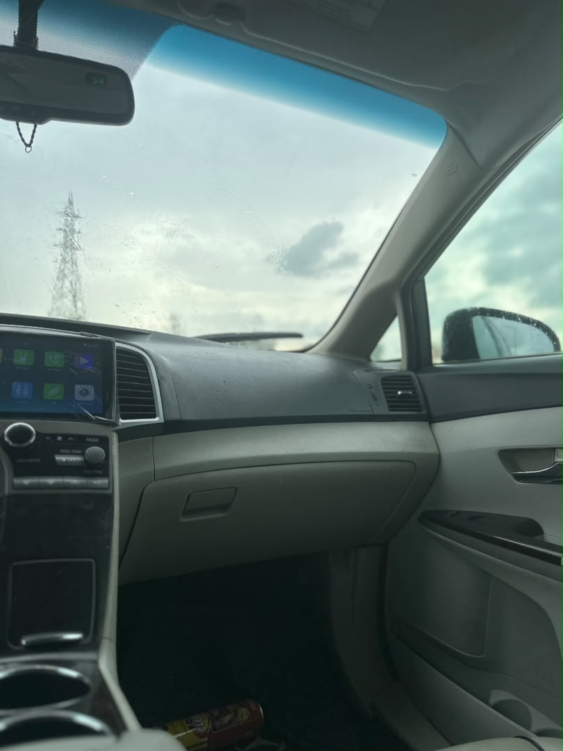 
								Giveaway Deal‼️‼️‼️ Carefully Used V6 2011/12 Toyota Venza (AWD) car is in pristine condition (Reverse Cam, Keyless, Power Boot, Android Screen & More) with duty going for just 12.2m with our sambo with me Lugbe Abuja📍 ZERO CHAIN DEAL full									