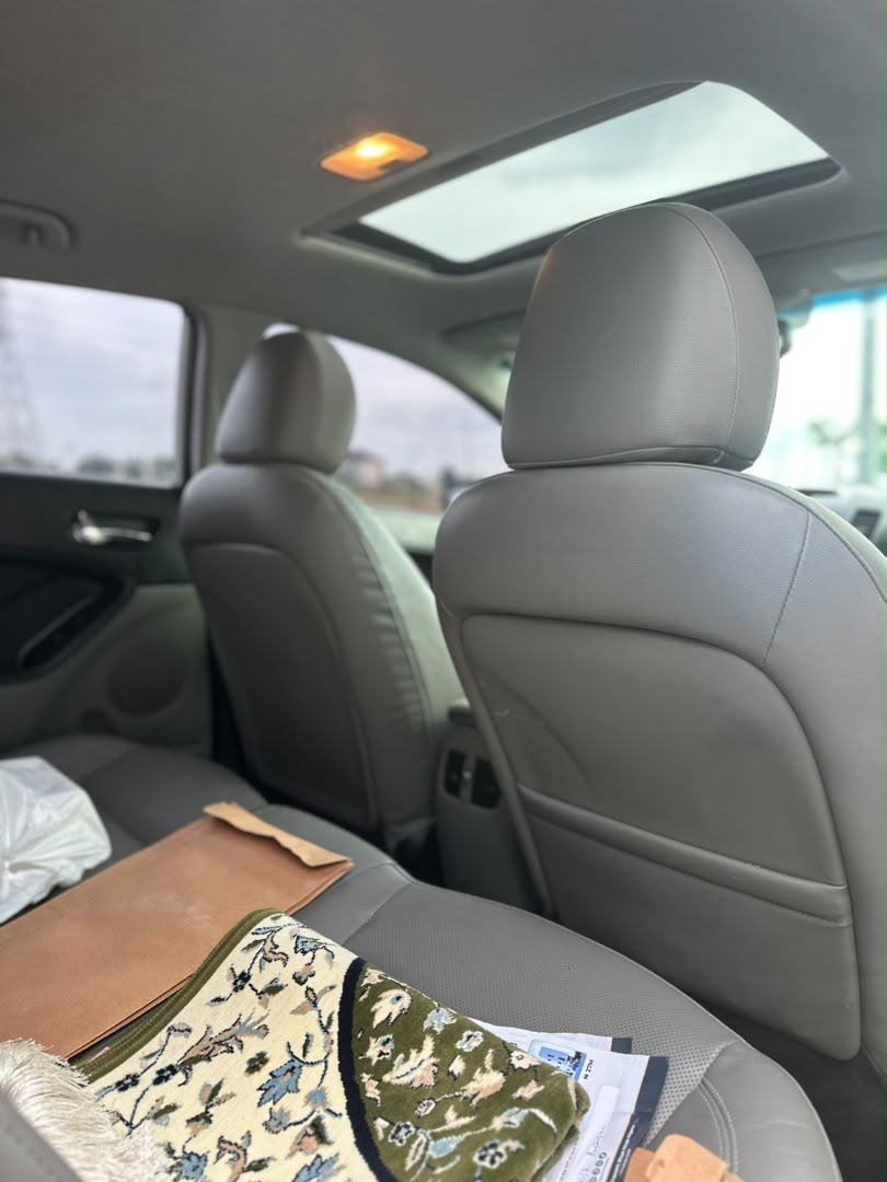 
								Giveaway Deal‼️‼️‼️ Grade A Foreign Used 2014/15 Kia Forte car is in pristine condition (Keyless) with 2026 Entry duty going for just 13.6m Net with me Lugbe Abuja📍 ZERO CHAIN DEAL full									