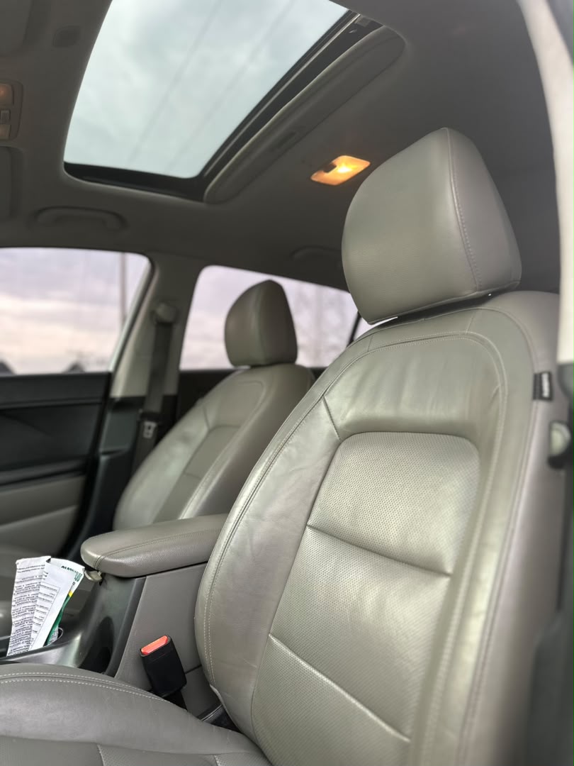 
								Giveaway Deal‼️‼️‼️ Grade A Foreign Used 2014/15 Kia Forte car is in pristine condition (Keyless) with 2026 Entry duty going for just 13.6m Net with me Lugbe Abuja📍 ZERO CHAIN DEAL full									