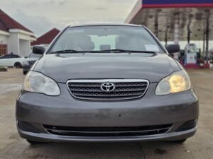 DISTRESS SALES: Extremely clean foreign used 2005 Toyota Corrolla LE with Late June 2026 duty nothing to fix going for just 8.2m only 100k Sambo.