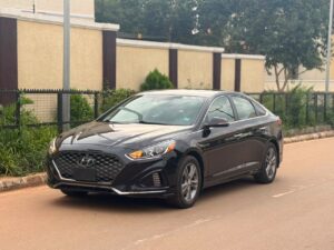 Distress foreign used 2020 Hyundai Sonata  keyless going for just 15.99m Abuja