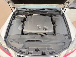FOREIGN USED 🇺🇸 2010 LEXUS IS 250 WITH KEYLESS ENTRY SUNROOF REVERSE CANERA AND VALID DUTY GOING FOR 12.5MILLION NAIRA ONLY