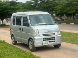 Distress sales ‼️Mini buss suzuki untouched engine manual buy nd travle going for 2.850