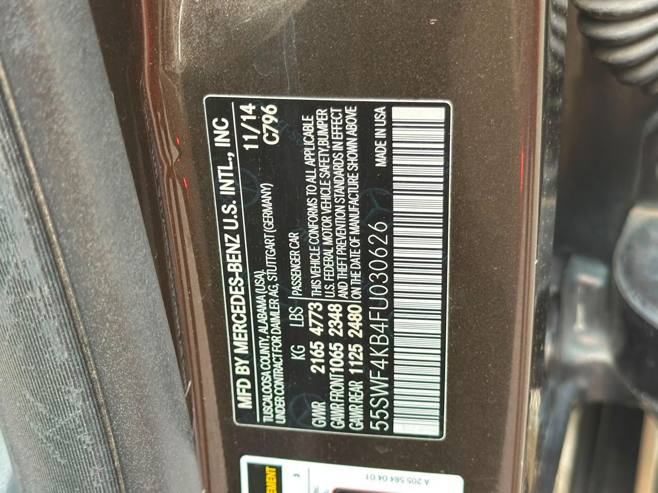 
								Distress 2016 Mercedes C300 for 9.8M Abuja F full									
