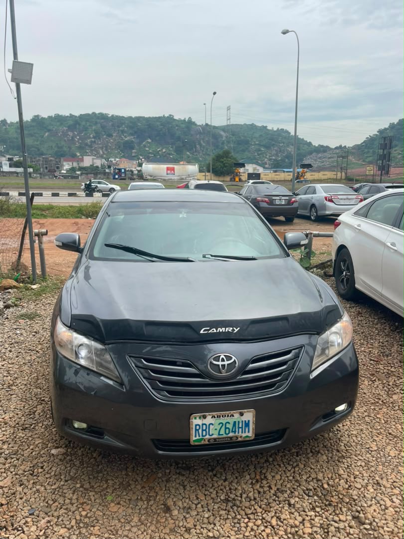 
								Distress clean 9ja used🔥 2008 TOYOTA CAMRY muzle with untempered SYSTEM   duty 💯 Engine and gearbox 💯but ac needs small attention  Price:5.7m Location Gwarinpa Abuja full									