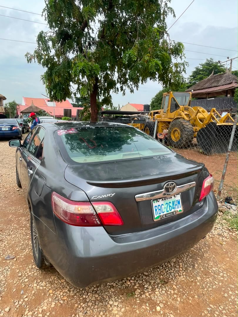 
								Distress clean 9ja used🔥 2008 TOYOTA CAMRY muzle with untempered SYSTEM   duty 💯 Engine and gearbox 💯but ac needs small attention  Price:5.7m Location Gwarinpa Abuja full									