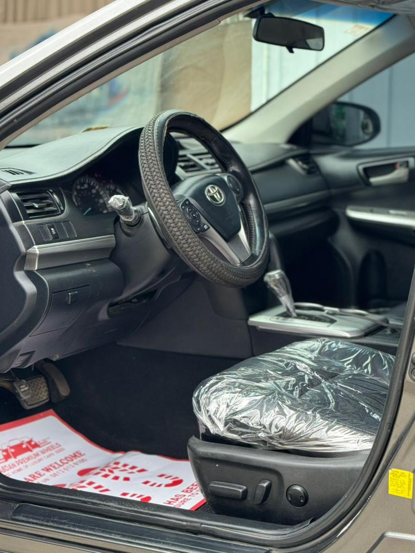 
								Belgium grade 2013 Toyota Camry SE for 10M ABUJA full									