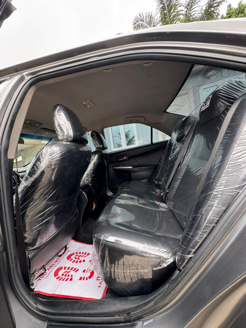 
								Belgium grade 2013 Toyota Camry SE for 10M ABUJA full									