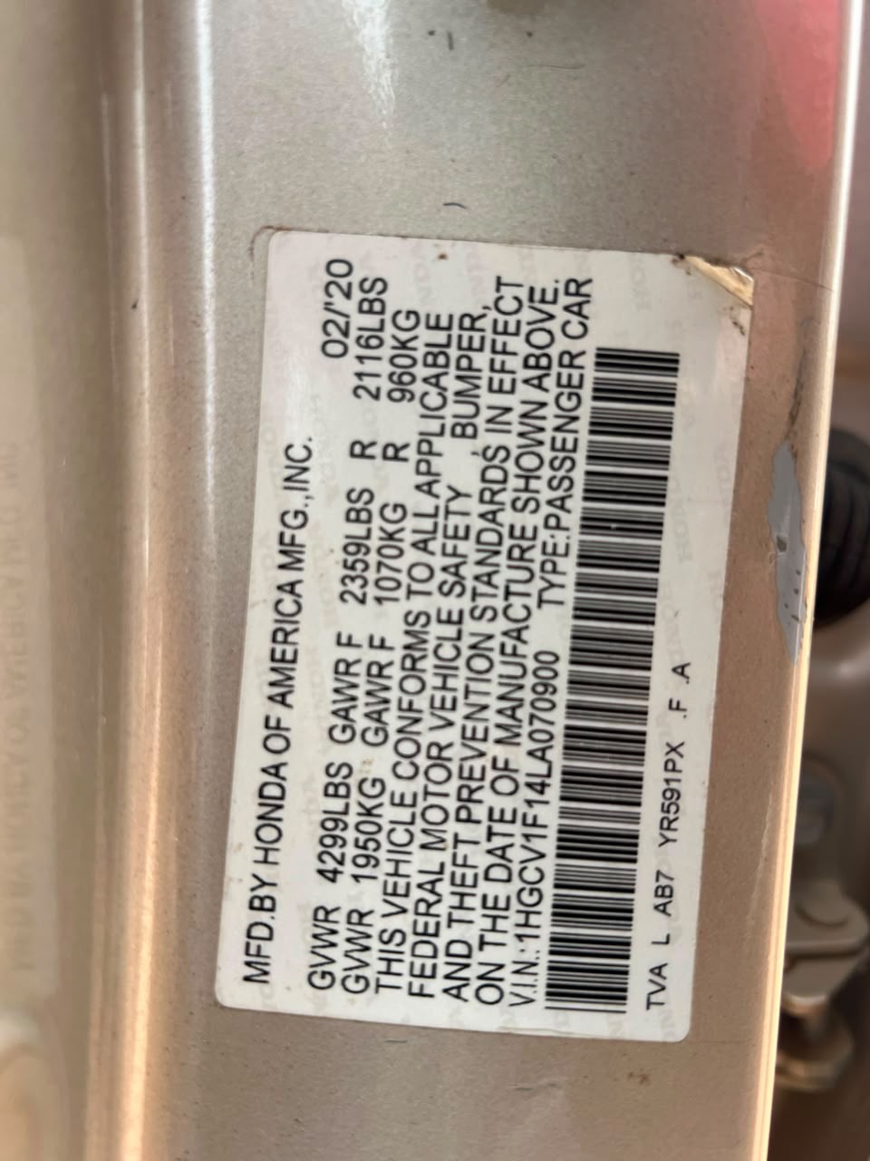 
								Distress 2020 Honda Accord Direct Belgium Available for urgent pickup Duty fully paid  Everything is blessed  Going for 19.5M Location Nyanya Abuja full									