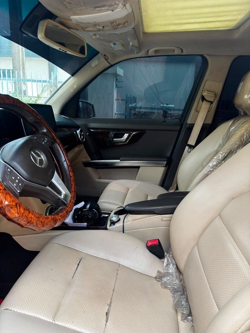 
								MERCEDES BENZ GLK 2013 WITH UNTEMPERED ENGINE AND ORIGINAL DUTY~  12M NET ABUJA DEAL full									