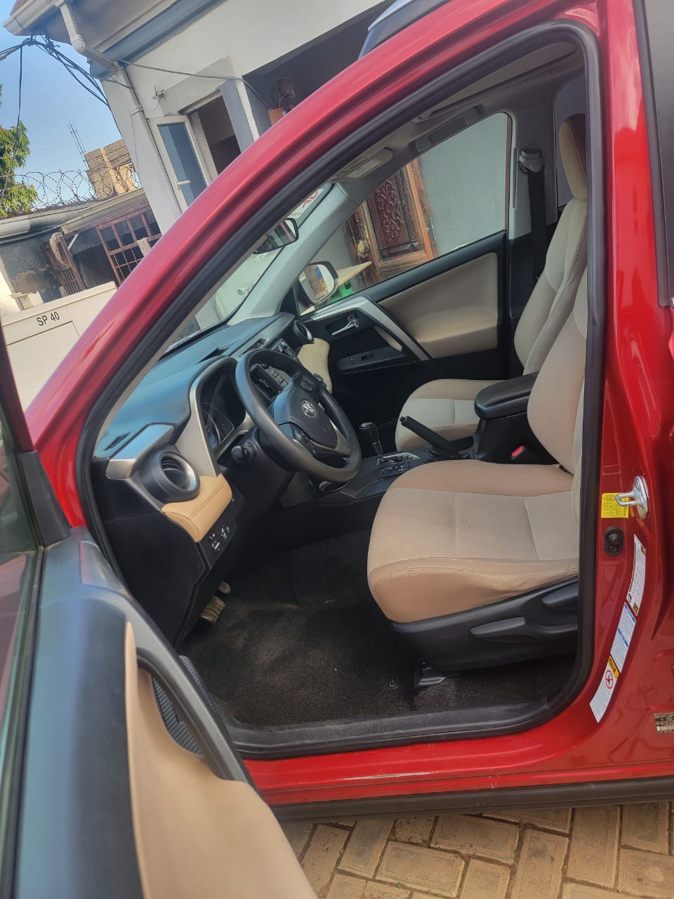 
								Foreign used Toyota RAV4 2015 going for 16.5m Abuja deal full									
