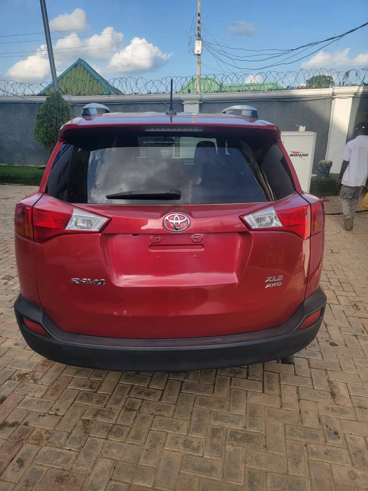 
								Foreign used Toyota RAV4 2015 going for 16.5m Abuja deal full									