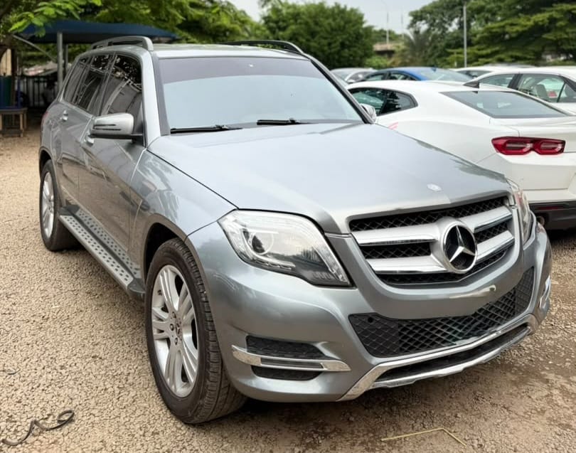 
								NEATLY USED 2014 MERCEDES-BENZ GLK350 NOTHING TO FIX WITH ORIGINAL CUSTOM DUTY FULLY PAID GOING FOR 12.5M ABUJA DEAL full									
