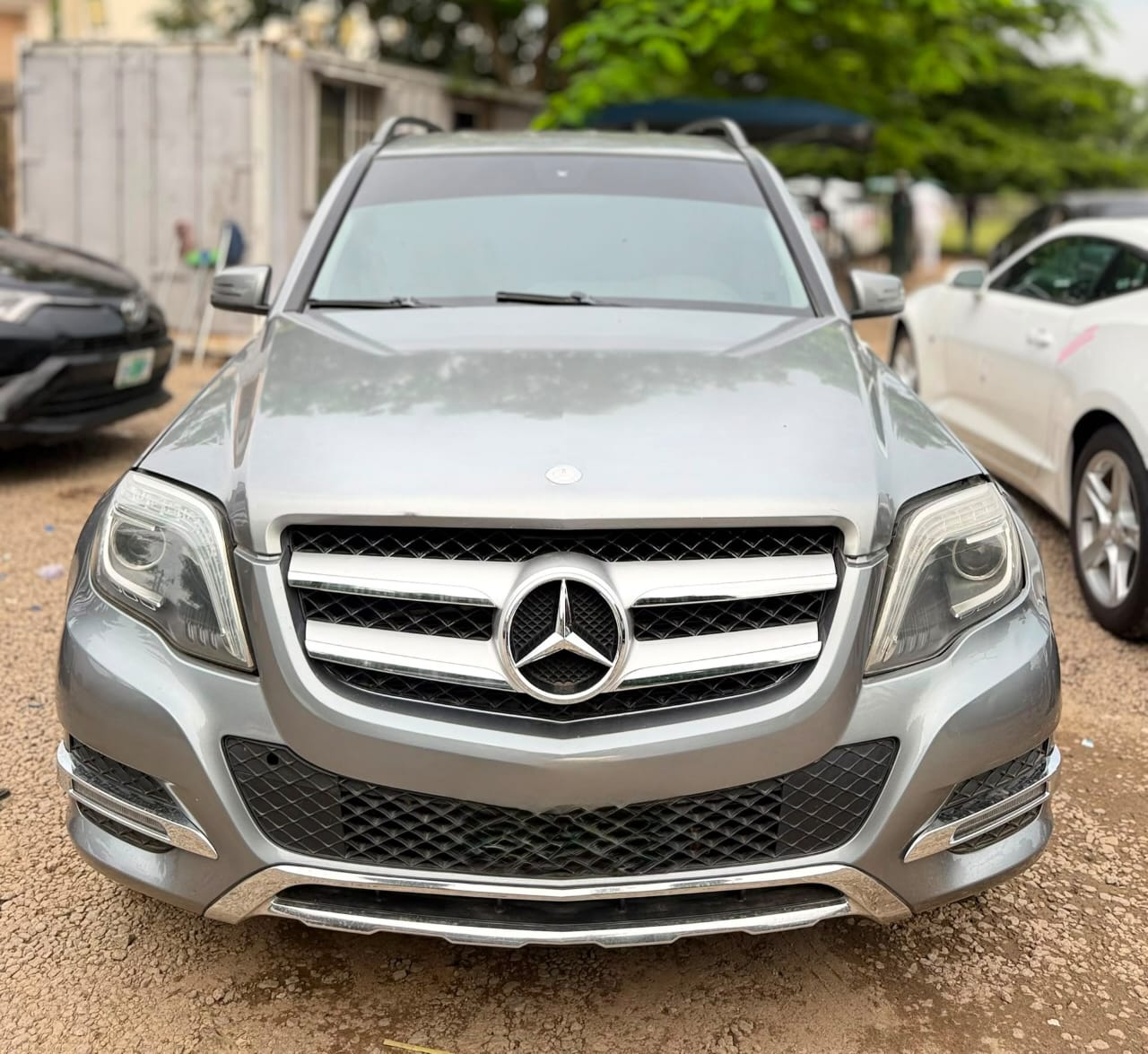 
								NEATLY USED 2014 MERCEDES-BENZ GLK350 NOTHING TO FIX WITH ORIGINAL CUSTOM DUTY FULLY PAID GOING FOR 12.5M ABUJA DEAL full									