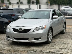 NEATLY USED 2008 TOYOTA CAMRY SPORT PRICE: 7M