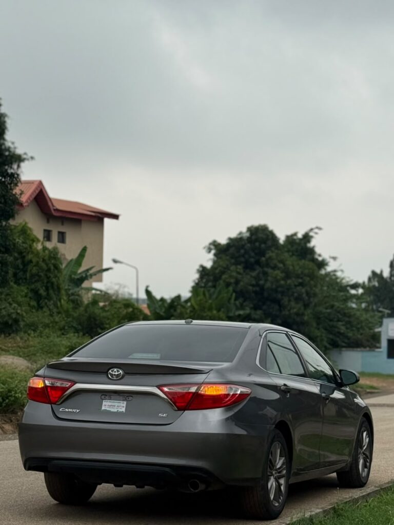 Distress Sell foreign Used Toyota Camry 2016 for just 13.9m Abuja