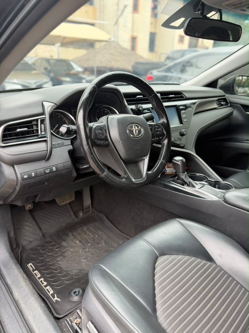 
								FOREIGN USED 2019 TOYOTA CAMRY SPORT AVAILABLE  PRICE: 19.5M full									