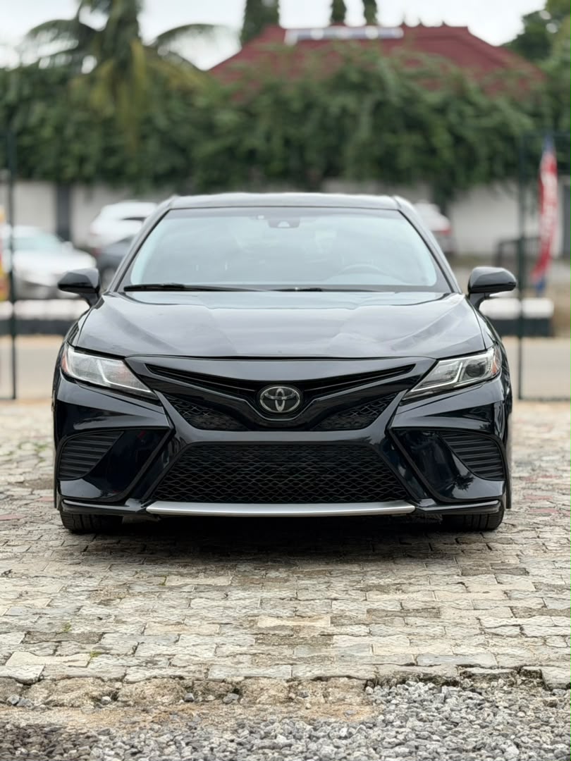
								FOREIGN USED 2019 TOYOTA CAMRY SPORT AVAILABLE  PRICE: 19.5M full									