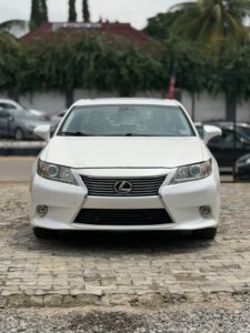 CLEAN FOREIGN USED 2014 LEXUS ES350 PRICE: 17.5M