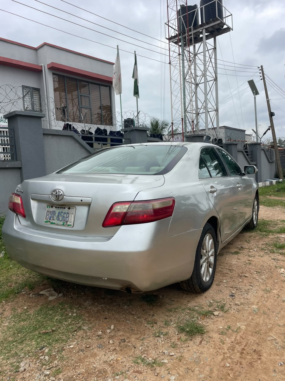
								Super clean  2007  Camry Le  Untempered engine and gear  Ac 💯  First body  Going for 5.8m full									