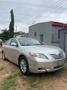 Super clean  2007  Camry Le  Untempered engine and gear  Ac 💯  First body  Going for 5.8m