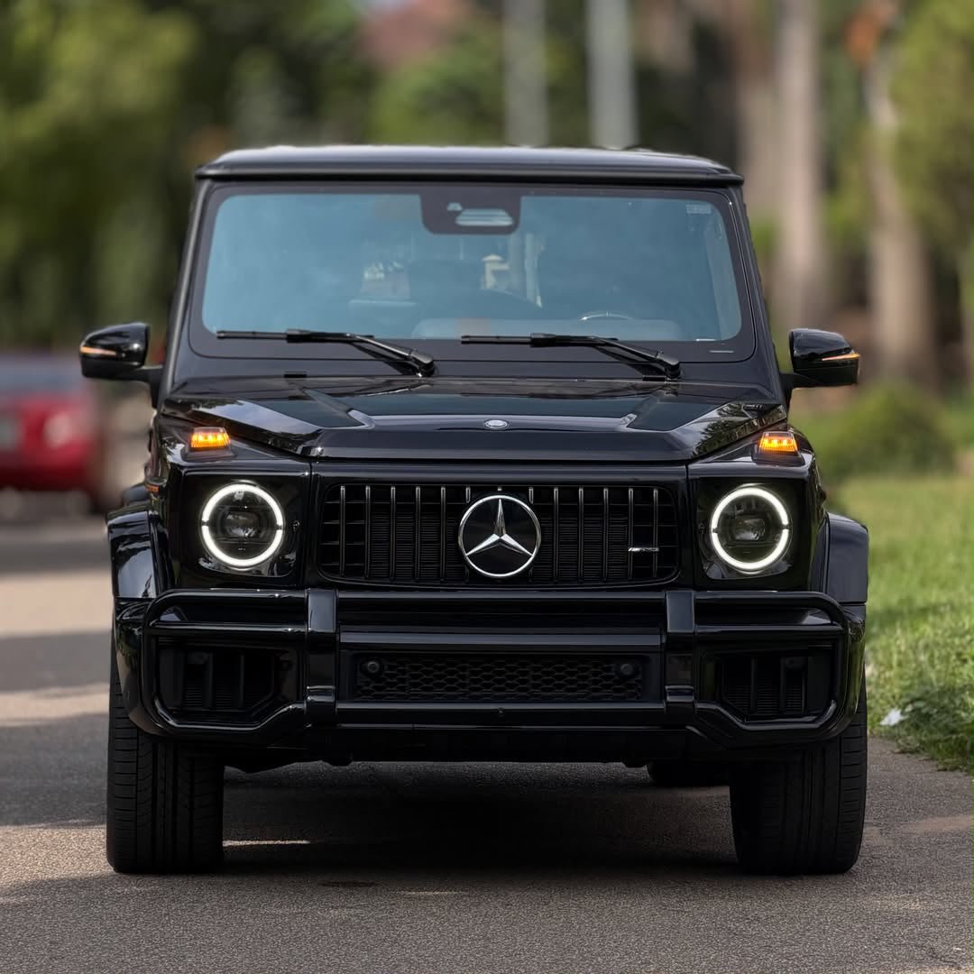 
								TEAR RUBBER DEAL‼️  BRAND NEW MERCEDES BENZ G63 ///AMG 2025🇩🇪  ORIGINAL DUTY 📃  PRICE:565M 💰  ABUJA DEAL 📍  NATIONWIDE DELIVERY full									