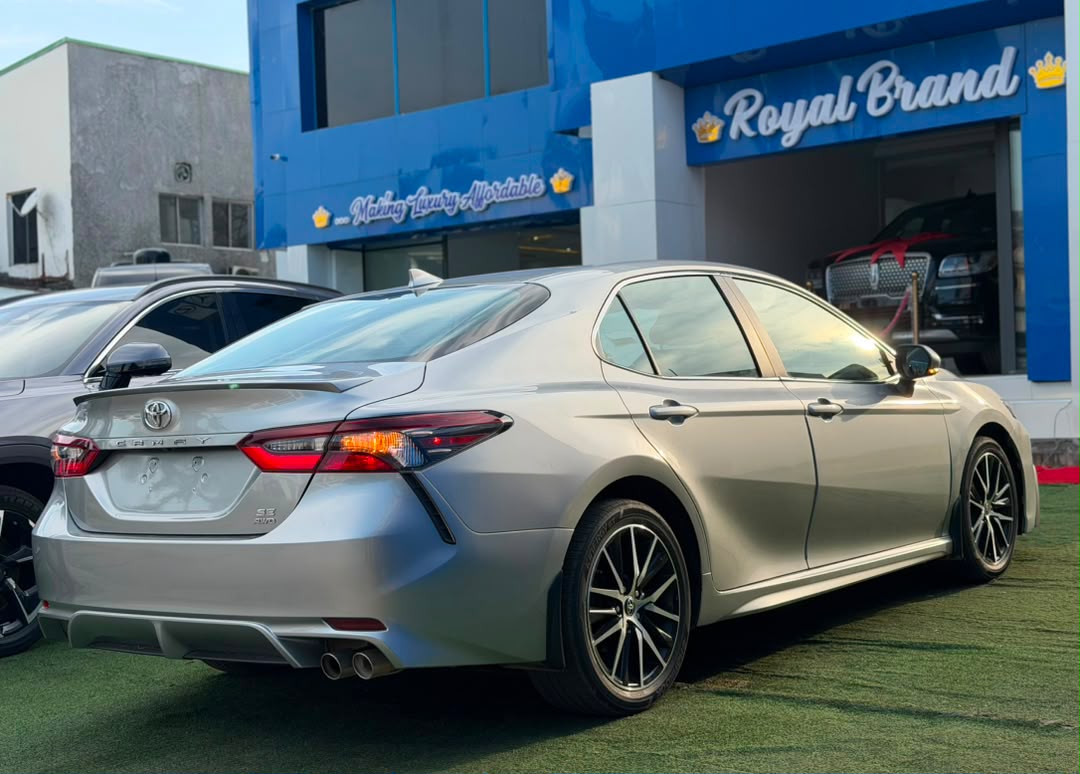 
								Foreign used 2023 Toyota Camry SE AWD🇺🇸 Full option.  Original duty 📃  PRICE: 35M 💰  Abuja deal 📍  Nationwide delivery full									