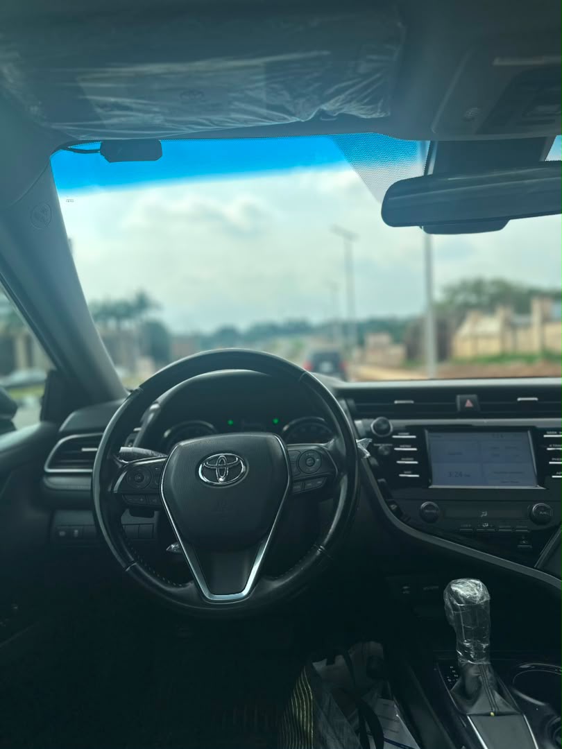 
								EXTREMELY CLEAN FOREIGN USED TOYOTA CAMRY SE 2019🇺🇸  ORIGINAL DUTY 📃  PRICE: 22M 💰  ABUJA DEAL 📍  NATIONWIDE DELIVERY full									