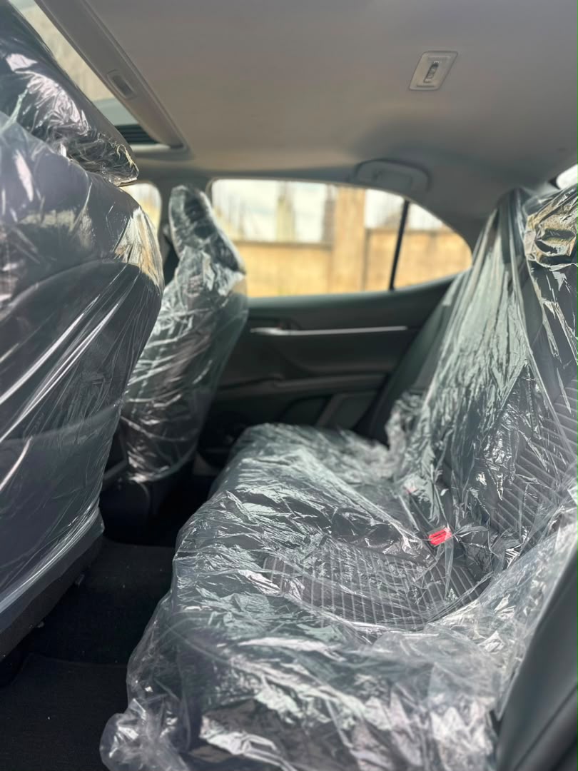 
								EXTREMELY CLEAN FOREIGN USED TOYOTA CAMRY SE 2019🇺🇸  ORIGINAL DUTY 📃  PRICE: 22M 💰  ABUJA DEAL 📍  NATIONWIDE DELIVERY full									