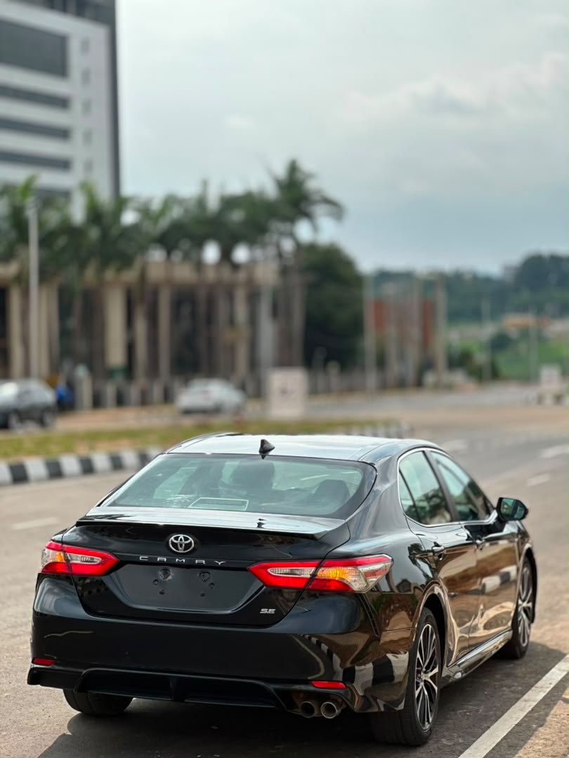 
								EXTREMELY CLEAN FOREIGN USED TOYOTA CAMRY SE 2019🇺🇸  ORIGINAL DUTY 📃  PRICE: 22M 💰  ABUJA DEAL 📍  NATIONWIDE DELIVERY full									