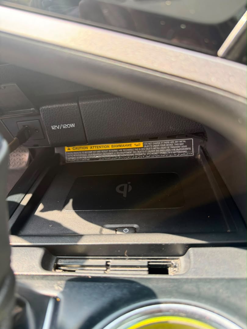 
								FOREIGN USED 2019 TOYOTA CAMRY XSE (V6 ENGINE)  KEYLESS, PANORAMIC ROOF, HEADS UP DISPLAY   ORIGINAL DUTY 📃  PRICE: 36M 💰  ABUJA DEAL📍  NATIONWIDE DELIVERY full									