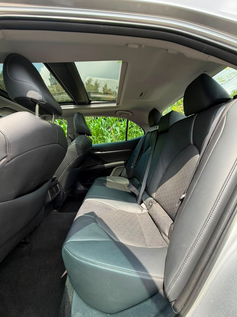 
								FOREIGN USED 2019 TOYOTA CAMRY XSE (V6 ENGINE)  KEYLESS, PANORAMIC ROOF, HEADS UP DISPLAY   ORIGINAL DUTY 📃  PRICE: 36M 💰  ABUJA DEAL📍  NATIONWIDE DELIVERY full									