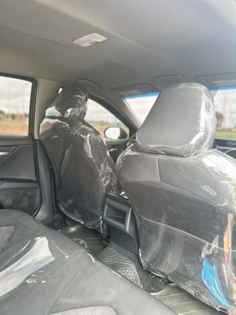 
								Giveaway Deal‼️‼️‼️ (101k Mileage) Foreign Used V4 2018 Camry LE car is in pristine condition (Pure Accident Free) with 2026 may entry duty going for just 23.5m Net with me Lugbe Abuja📍 ZERO CHAIN DEAL full									