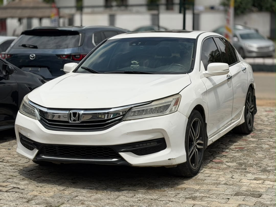 
								QUICK SALE!!! 2017 ON BELT HONDA ACCORD V6 TOURING AVAILABLE  PRICE: 8M NET full									