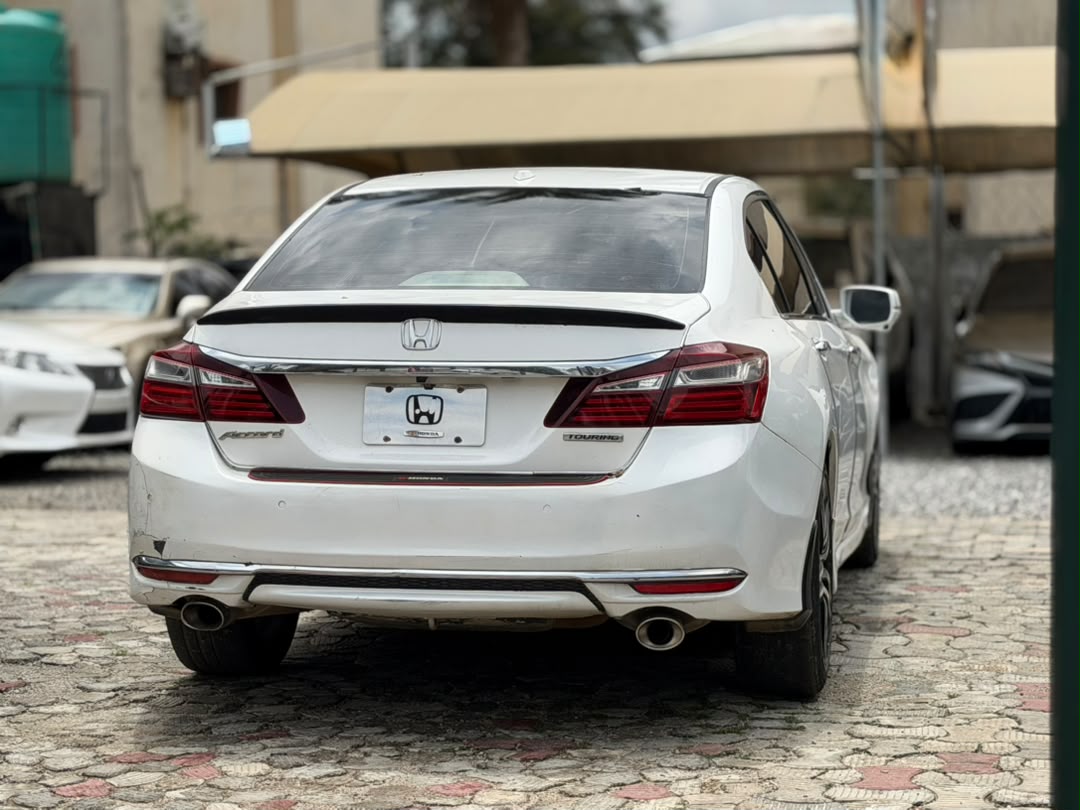 
								QUICK SALE!!! 2017 ON BELT HONDA ACCORD V6 TOURING AVAILABLE  PRICE: 8M NET full									
