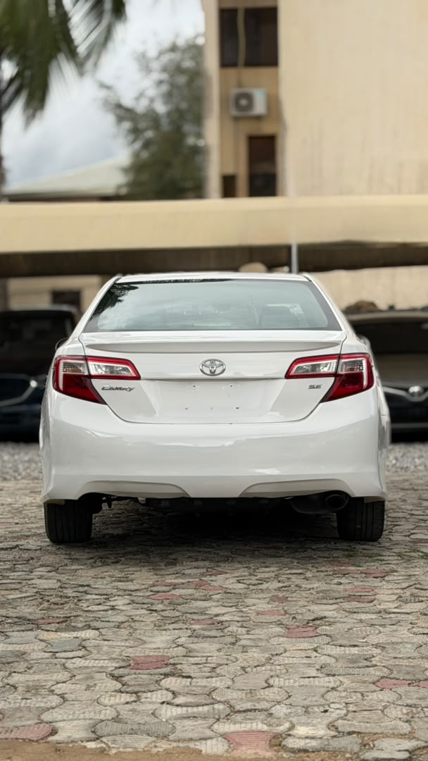 
								CLEAN FOREIGN USED 2014 CAMRY SPORT  PRICE: 13.5M full									