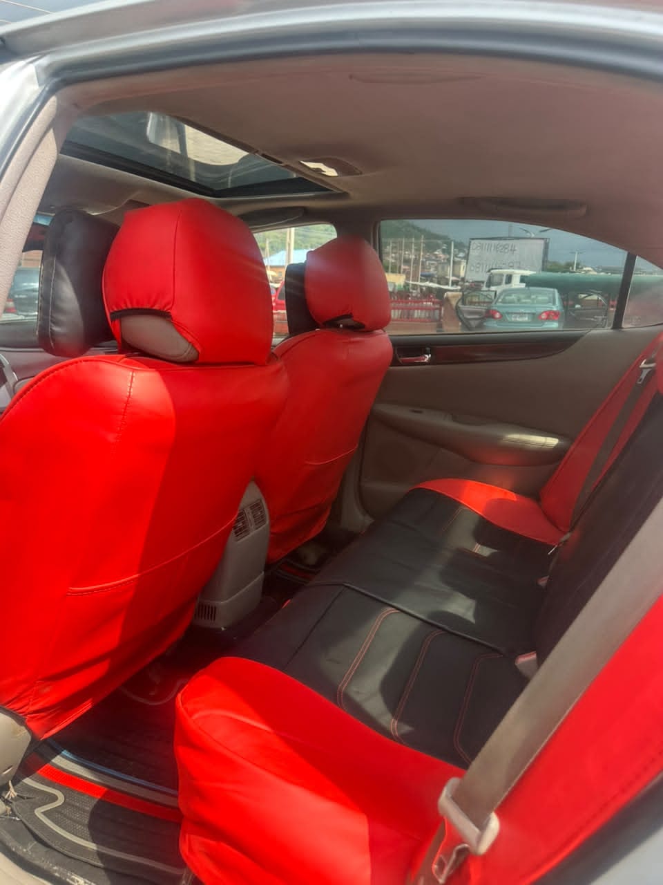 
								clean used Firstbody 2003 Es300 Lexus with untampered engine & gear & ac for N4.5m, pls add sambo full									