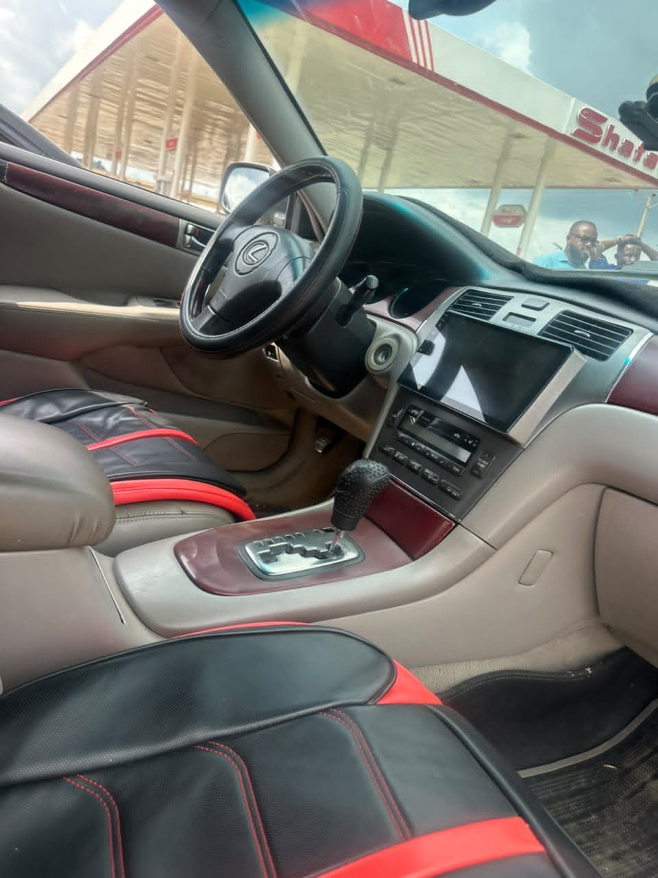 
								clean used Firstbody 2003 Es300 Lexus with untampered engine & gear & ac for N4.5m, pls add sambo full									
