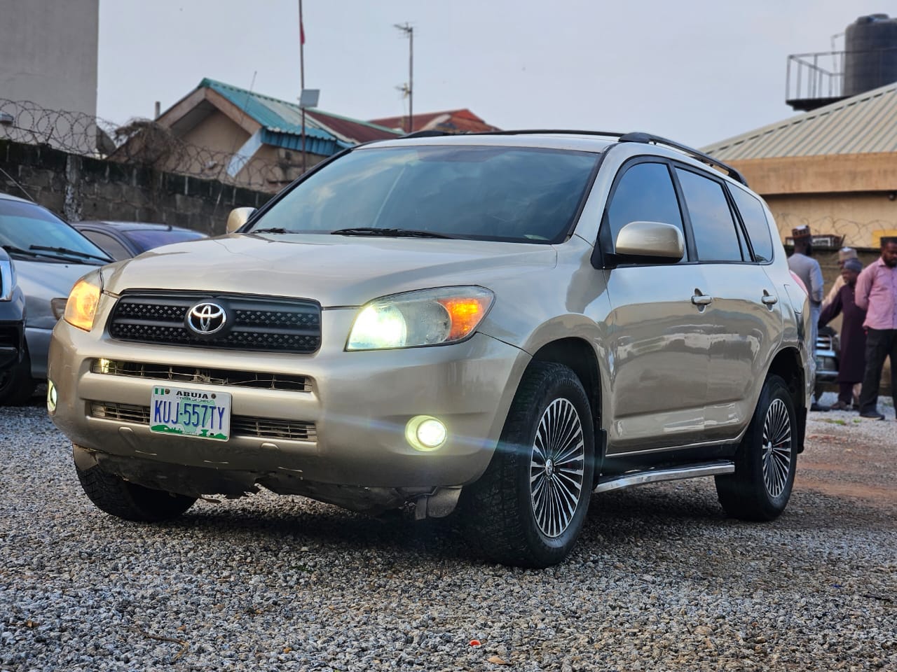 
								Mad Dealer Deal🔥  Toyota RAV4 2008 4PLUGS  With sound engine and gear  Ac chilling well Original duty Available  👉5.5m buyer settle 100k  Location Abacha road Nyanya Abuja deal  Rush Now! B4 u hear Sold full									