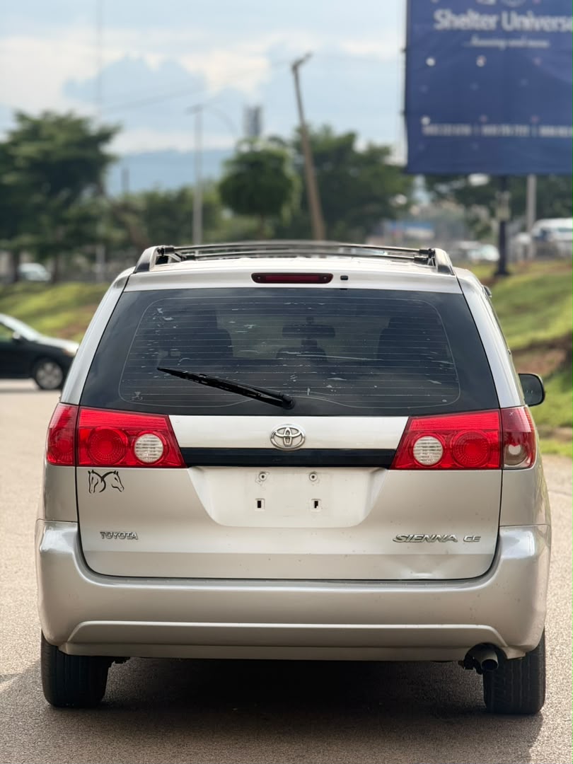 
								FOREIGN USED 2010 TOYOTA SIENNA ⚡⚡ WITH PROPER DOCUMENTATION  PRICE:11.5M 📍ABUJA full									