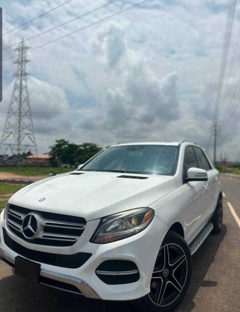 Giveaway Deal‼️‼️‼️ (58K Mileage) 2026 Entry Foreign Used 2017 Mbenz Gle350 Car is in pristine condition Full Option (Keyless Powerbooth & Sunroof) all going for just 30.5m with our sambo with me (Moveable) Lugbe Abuja📍 ZERO CHAIN DEAL